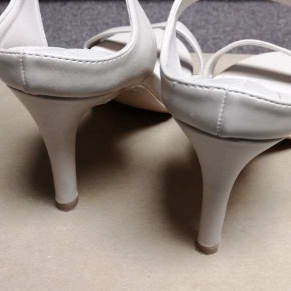 Women shoes - Picture 7 of 10